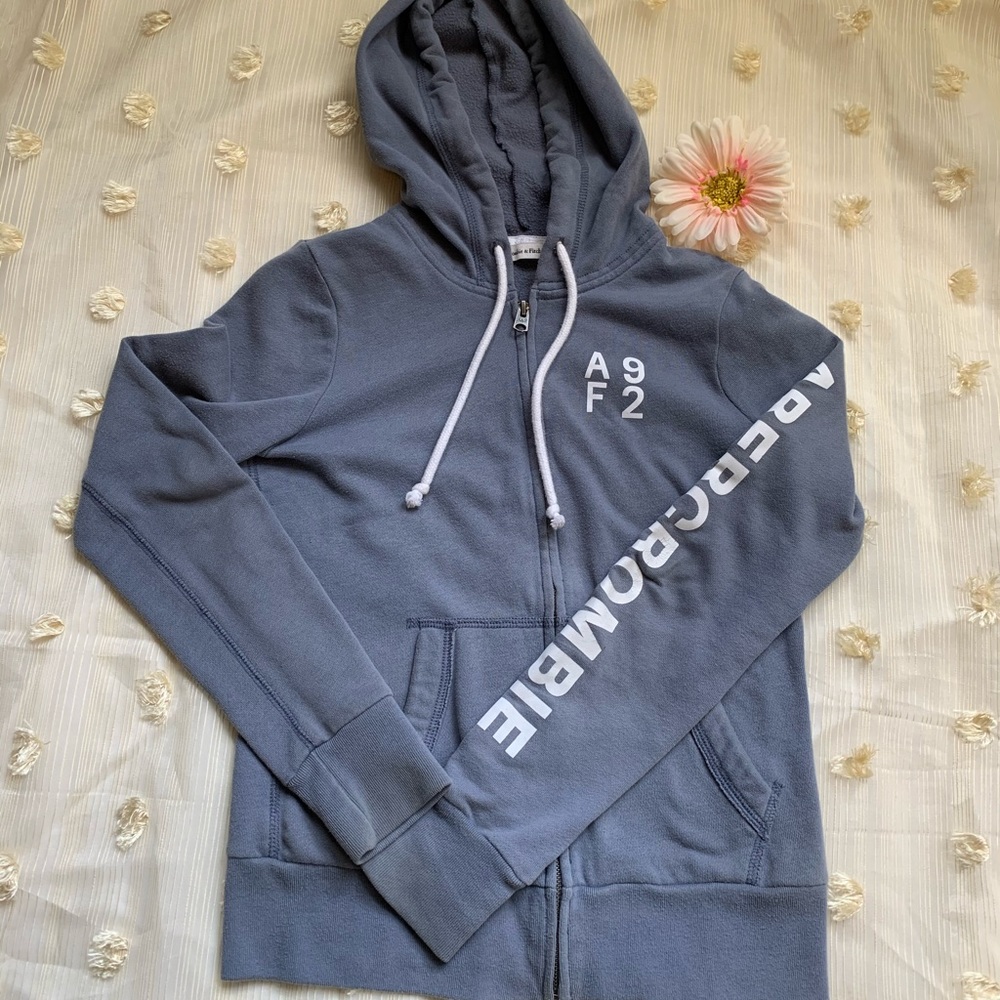 Abercrombie & Fitch zip up hoodie